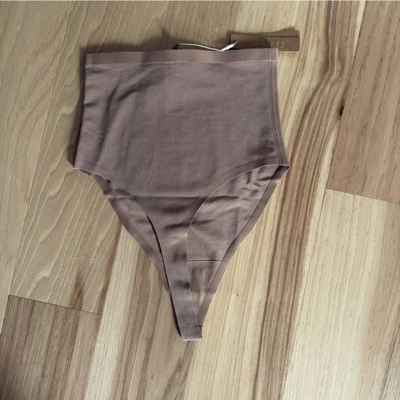 NWT SKIMS Power Mesh High Waisted Thong Small Sienna Shapewear Underwear Panty - Picture 6 of 8